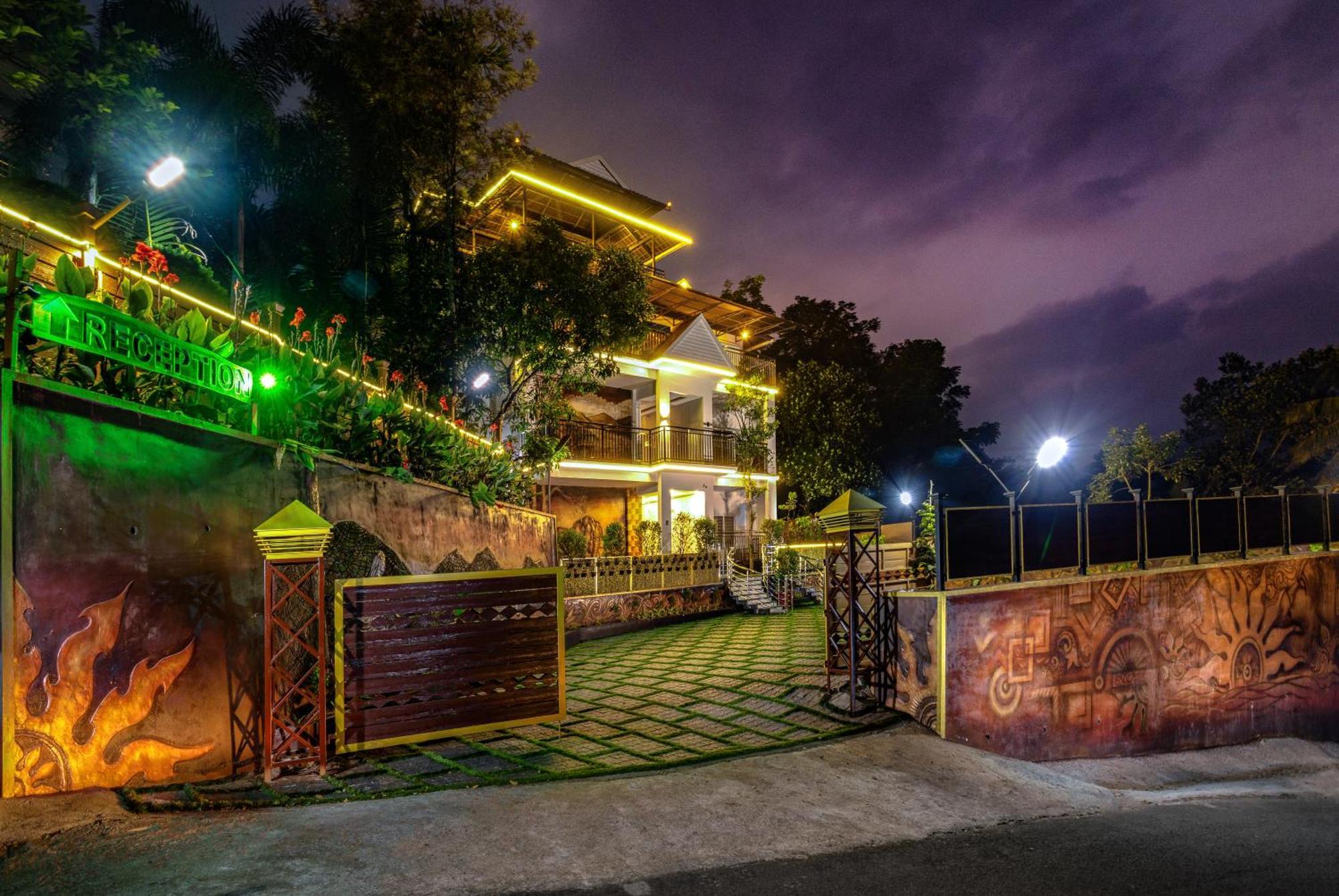 Star Emirates Luxury Resort And Spa, Munnar Anachal Exterior foto